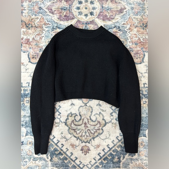 Zara women’s knit crop sweater size M - Picture 3 of 3